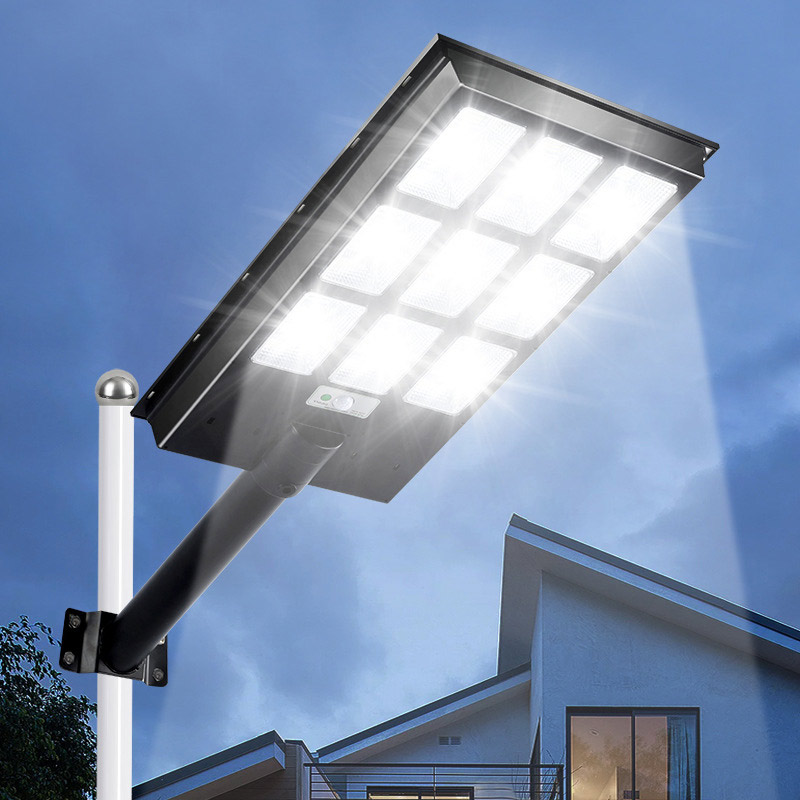 Lampadaires solaires à LED