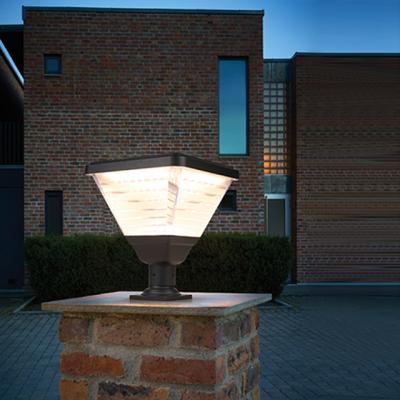 La lumière solaire de pelouse inspire l'aluminium Ip65 extérieur a mené le fournisseur solaire de lampe de jardin de borne lumineuse
