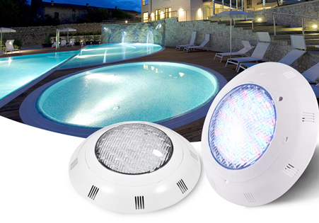 Différences matérielles des lampes de piscine
